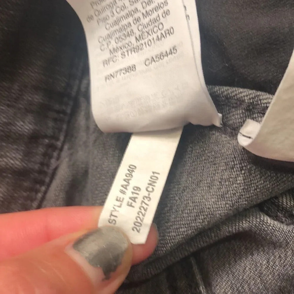 MADEWELL black five button high rise skinny jeans - Picture 12 of 13